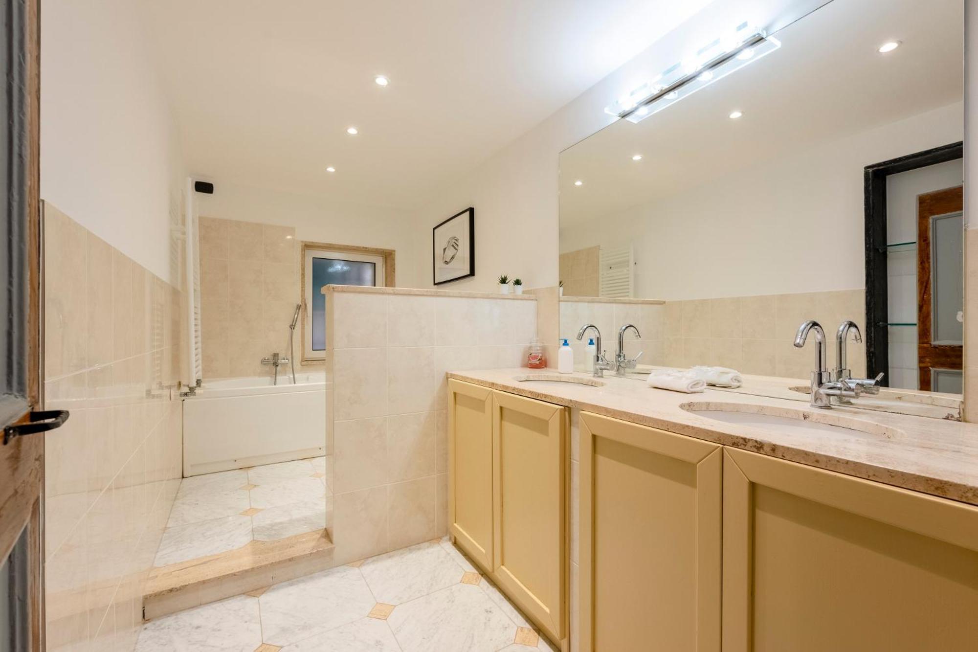Beautiful Flat In The Historic Center - Happy Appartamento *